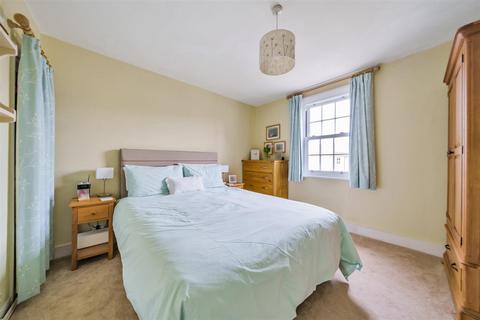 15 Westfield Road, Surbiton, KT6 4EL