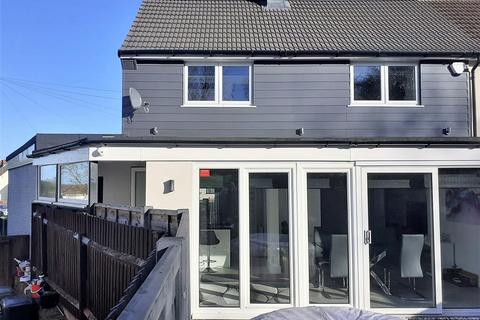 70 Parkfields, Roydon, Harlow, CM19 5JB