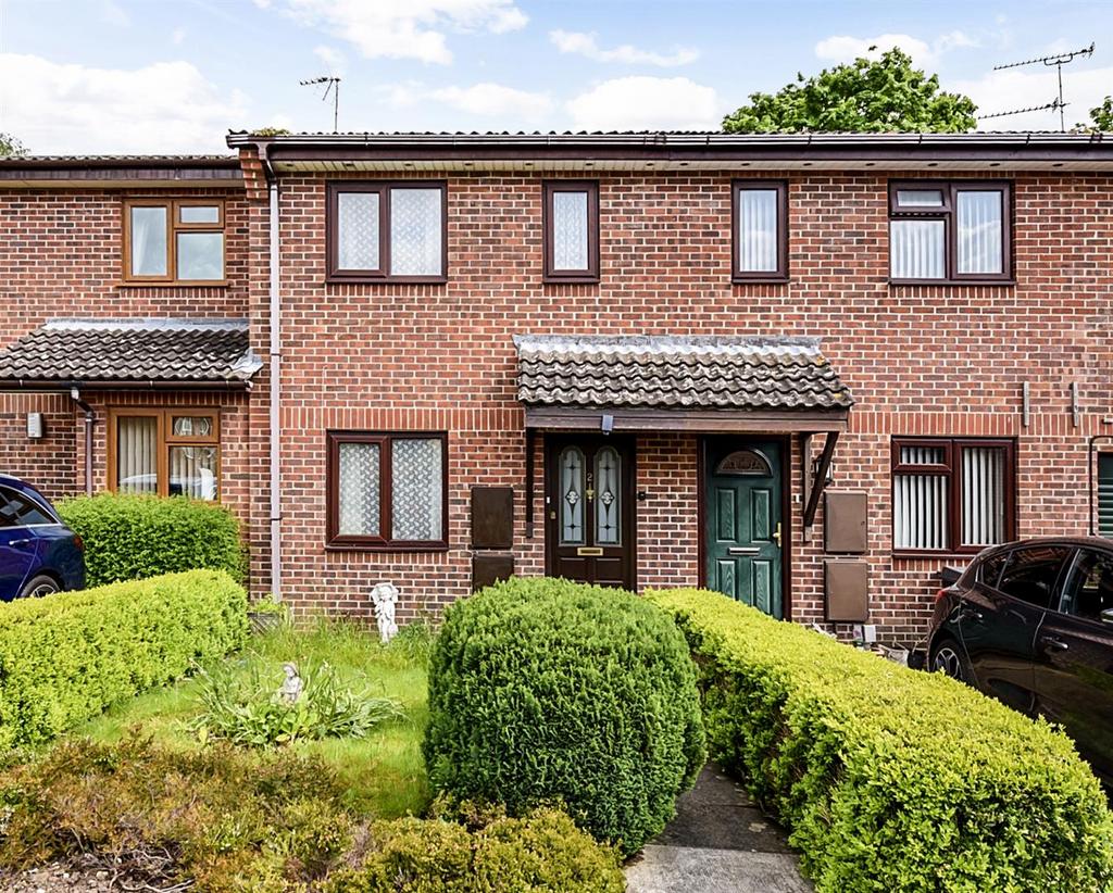 Watermills Close, Andover 2 bed house for sale £250,000