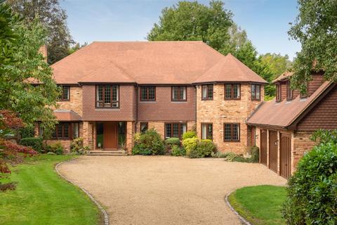 Little Birches Coronation Road, Ascot, SL5 9LQ