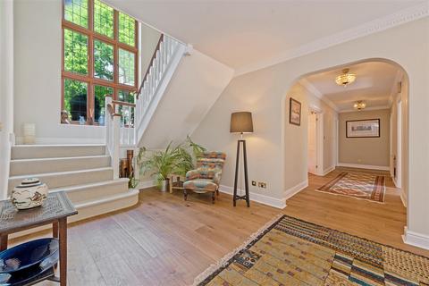 Little Birches Coronation Road, Ascot, SL5 9LQ