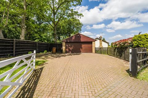 3 bedroom detached bungalow for sale, Rayleigh Road, Hutton, Brentwood
