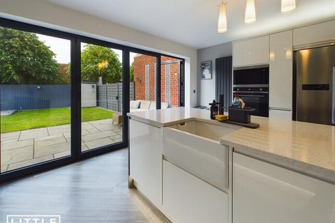 20 Sandfield Crescent, Whiston, Prescot, L35 7HJ