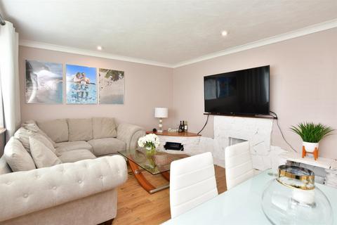 2 bedroom ground floor flat for sale - South Coast Road, Peacehaven, East Sussex