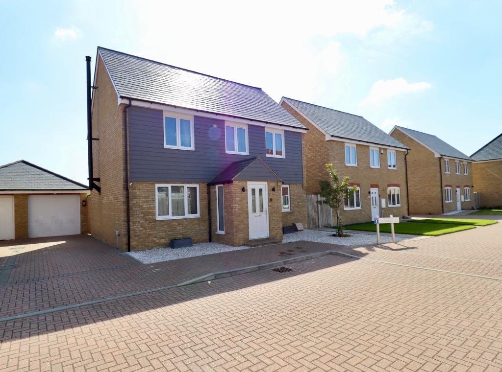 Mannock Drive, Manston, Ramsgate, Kent, CT12 5DG 3 bed detached house