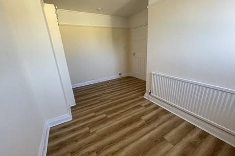 4 bedroom flat share to rent, Northolt Road, South Harrow, HA2 8HR