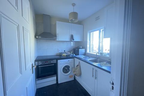 1 bedroom in a flat share to rent, Northolt Road, South Harrow, HA2 8HR