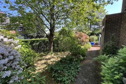 16 Ballifield Place, Sheffield, S13 9HT