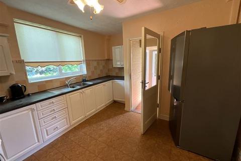 16 Ballifield Place, Sheffield, S13 9HT