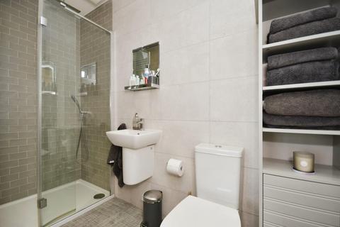 118 Bole Hill Lane, Sheffield, S10 1SD