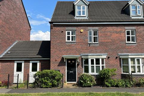 4 bedroom semi-detached house to rent, College Green Walk, Mickleover, Derby, DE3