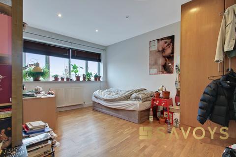 2 bedroom flat for sale, Sunnyside, Childs Hill,NW2