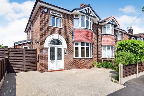 3 bedroom semi-detached house to rent - Windsor Drive, Timperley, Altrincham, Greater Manchester, WA14