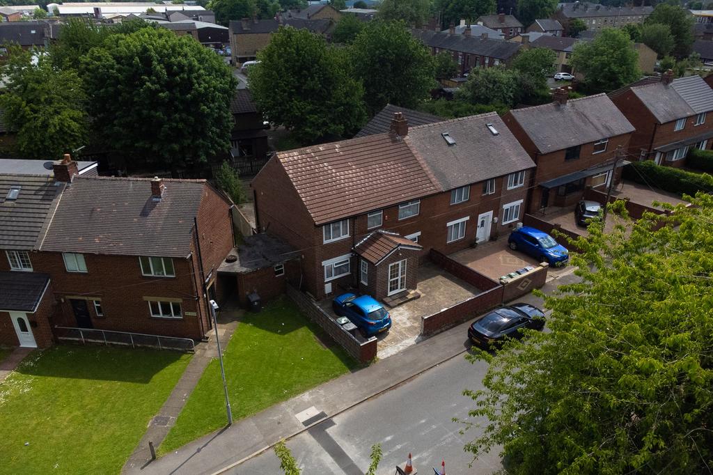 Lee Road, Dewsbury, WF13 5 bed semidetached house for sale £245,000