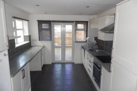 1 bedroom flat to rent, Central Avenue Wallington SM6