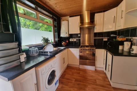 4 bedroom detached bungalow for sale, Toller Park, Bradford, BD9