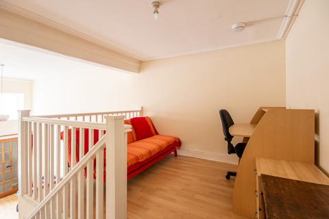 2 bedroom flat to rent, 1181L – Gilmore Place, Edinburgh, EH3 9NU