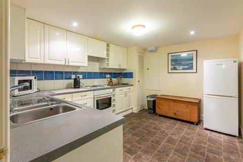 2 bedroom flat to rent, 1181L – Gilmore Place, Edinburgh, EH3 9NU