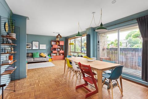 21 Belvedere Park, Edinburgh, EH6 4LR