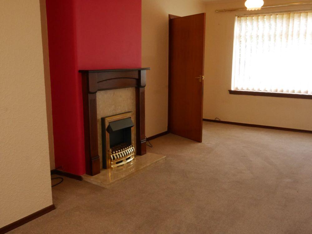 30 Wallamhill Road, Locharbriggs, Dumfries, DG1 1 U