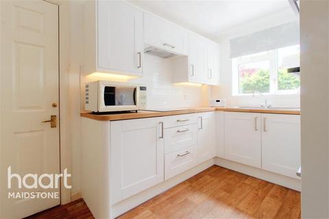 5 bedroom detached house to rent - Bearsted, ME14
