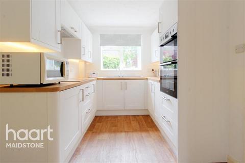 5 bedroom detached house to rent - Bearsted, ME14