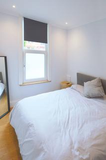 1 bedroom flat for sale - Thornton Avenue, London SW2