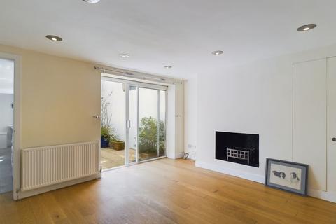 1 bedroom flat to rent, Basement Flat, 31a Montpelier Street, Brighton