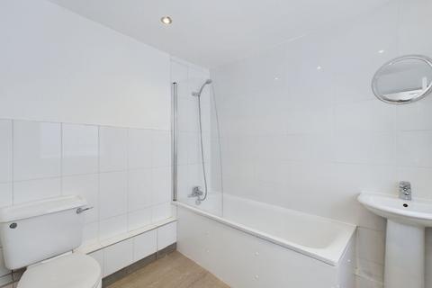 1 bedroom flat to rent, Basement Flat, 31a Montpelier Street, Brighton