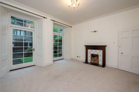 4 bedroom terraced house to rent, Atholl Crescent, Edinburgh, Midlothian, EH3