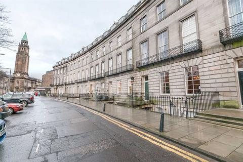 Atholl Crescent, Edinburgh, Midlothian, EH3