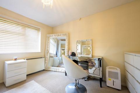 2 bedroom maisonette to rent, Brookfield Gardens, Over Ross Street, Ross-on-Wye