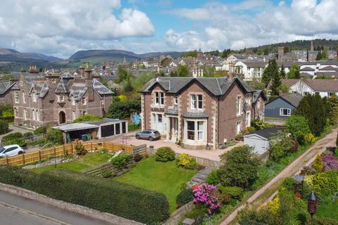 Upper Gowrie House Broich Terrace, Crieff, PH7 3BD