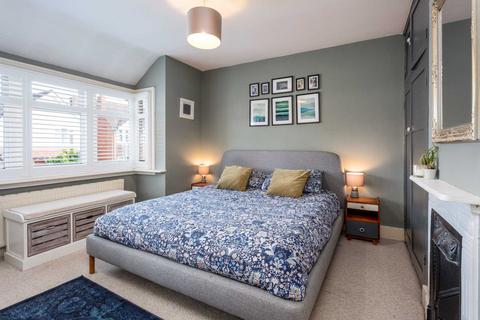 4 bedroom end of terrace house for sale, Uplands Road, Caversham, Reading