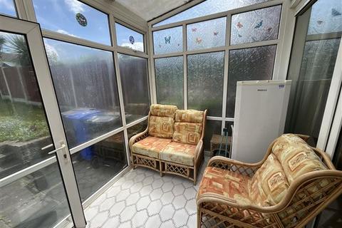 79 Clifton Crescent, Sheffield, S9 4BD