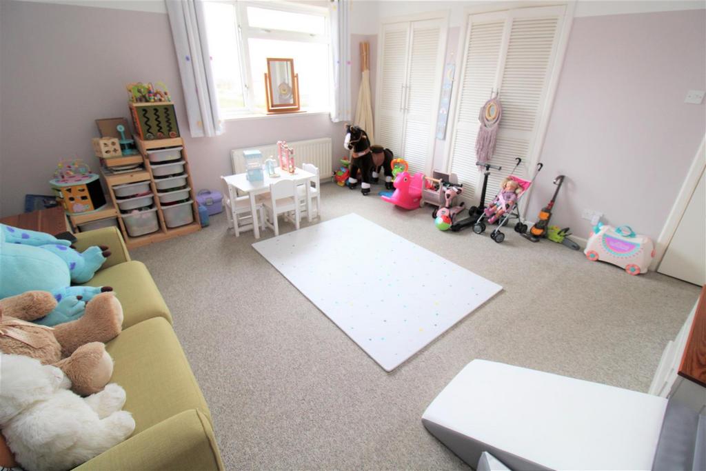 Bedroom two (ground floor).jpg