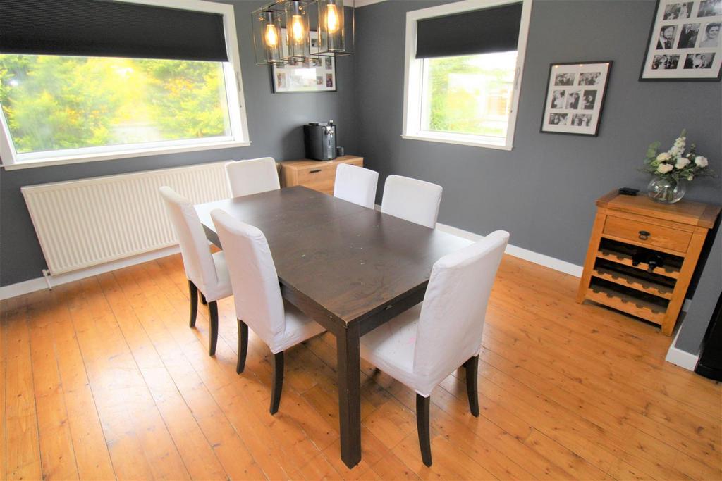 Dining room.jpg