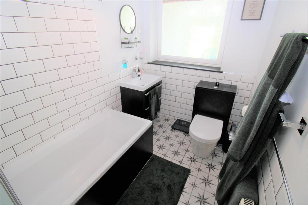 Ground floor bathroom.jpg