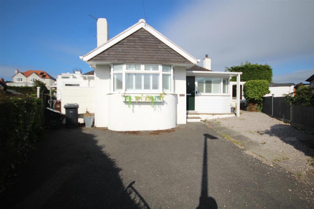 St. Hilarys Drive, Deganwy 3 bed detached bungalow for sale £375,000