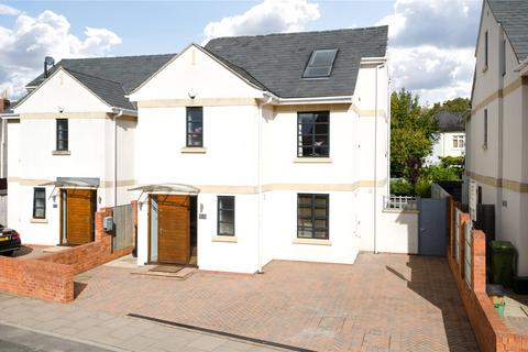2 Kestrel Close, Cheltenham, GL53 0LQ