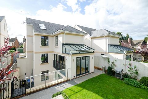 2 Kestrel Close, Cheltenham, GL53 0LQ