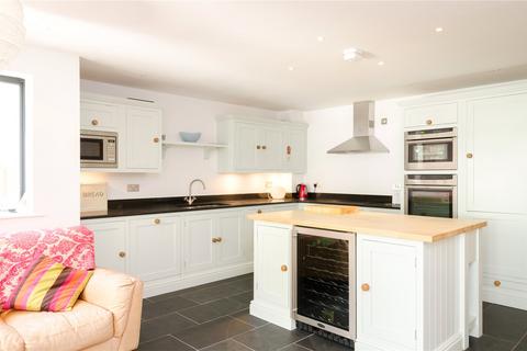 2 Kestrel Close, Cheltenham, GL53 0LQ
