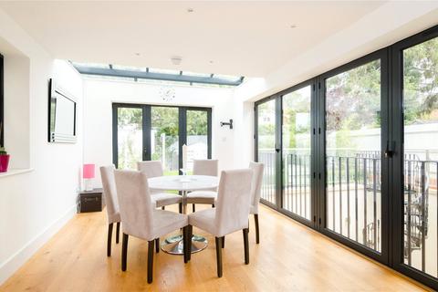 2 Kestrel Close, Cheltenham, GL53 0LQ