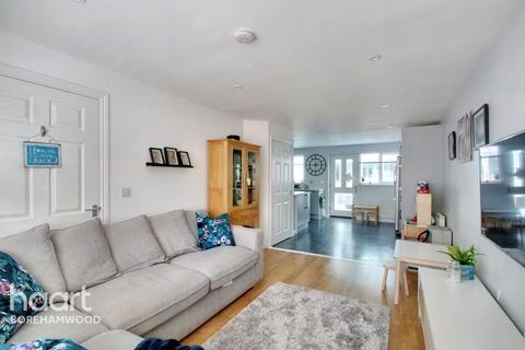 22 Shelley Close, Borehamwood, WD6 2AU