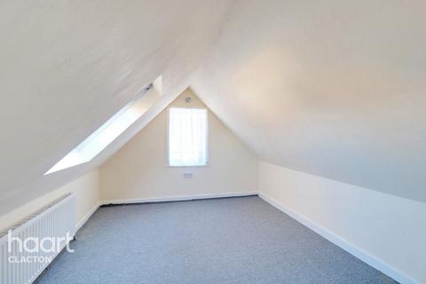 41 Broadway, Jaywick, Clacton-on-sea, CO15 2ET