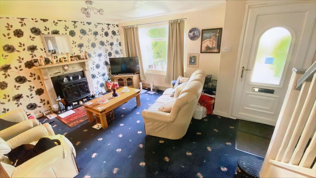 Jubilee Gardens, New Mills, SK22 3 bed mews for sale £210,000
