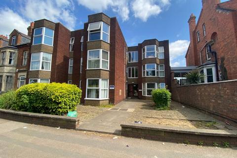 2 bedroom flat for sale - Kingsley Road, Kingsley, Northampton NN2 7BL