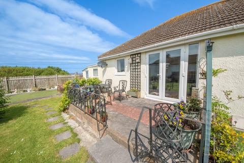 4 bedroom bungalow for sale - James Close, Llanon