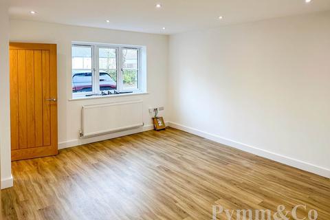 3 bedroom semi-detached house for sale, Boulton Road, Norwich NR7