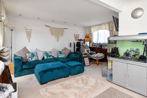 41 Ashanti Close, Shoeburyness, Southend-on-sea, SS3 9RH